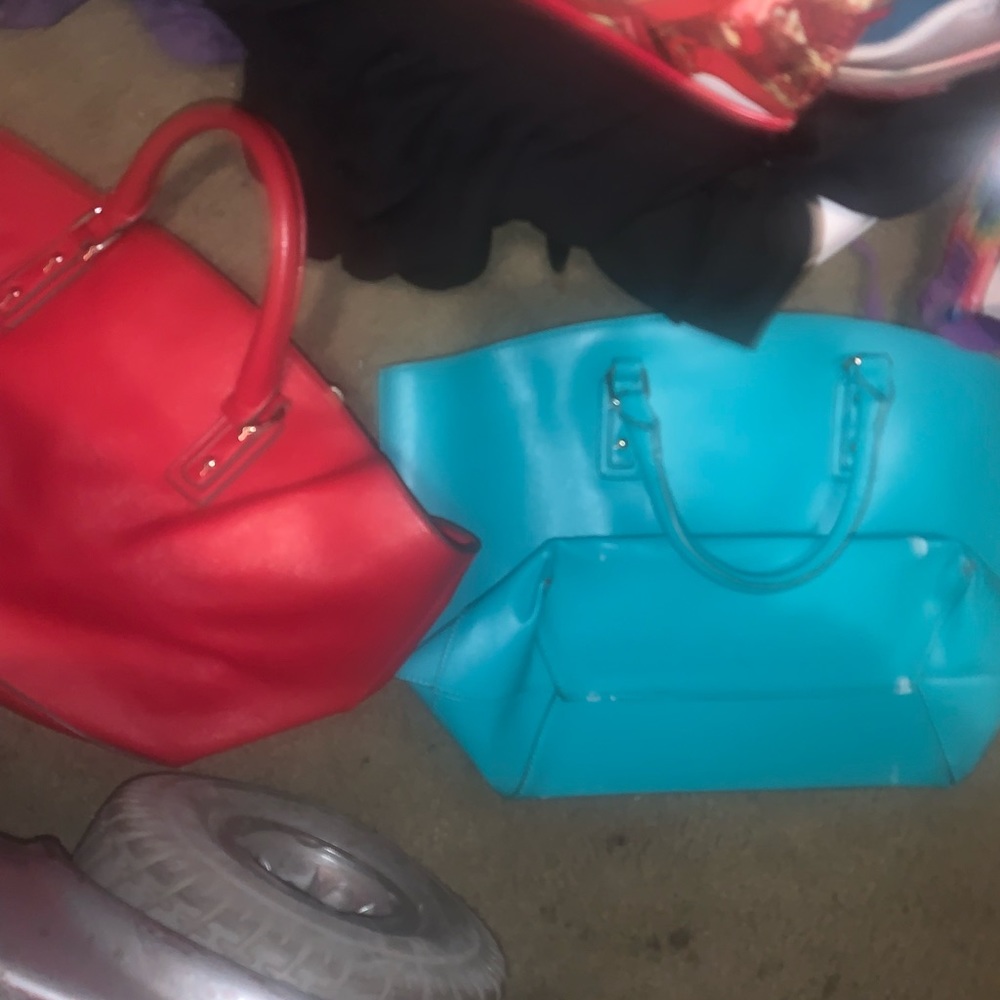 Bags negotiable hmu